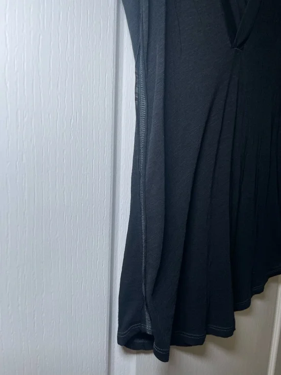 Free People We The Free Women’s Black V-Neck Short Sleeve Top Size Medium - Picture 6 of 10